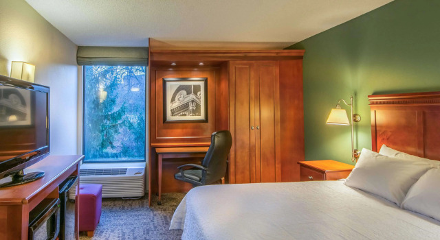 Hampton Inn Washington, Rezerwuj Hotel Hotele w Washington z basenem, Basen