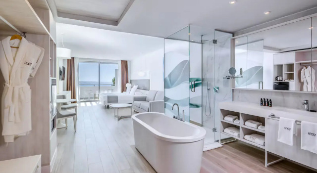 Полулюкс с видом на море Melia Trinidad Peninsula