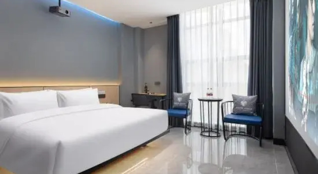 Люкс Joyful Play & Cinema Hotel