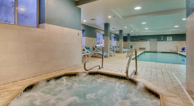 Run of House Holiday Inn Express & Suites - Lincoln East - White Mountains by IHG