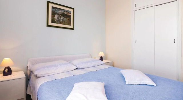 Stunning Apartment in Lukovo Sugarje With 3 Bedrooms, Wifi and Outdoor Swimming Pool, Rezerwuj Apartament Lukovo Šugarje 