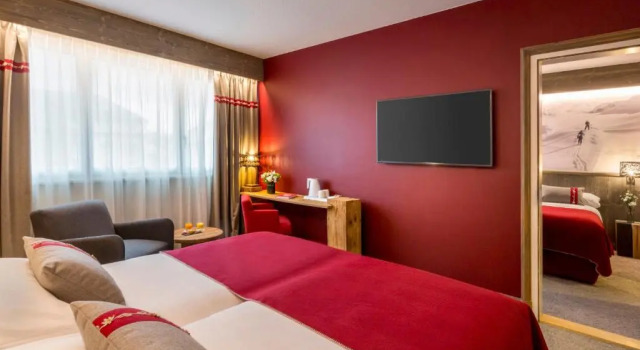 Двухместный номер Standard Edelweiss Manotel