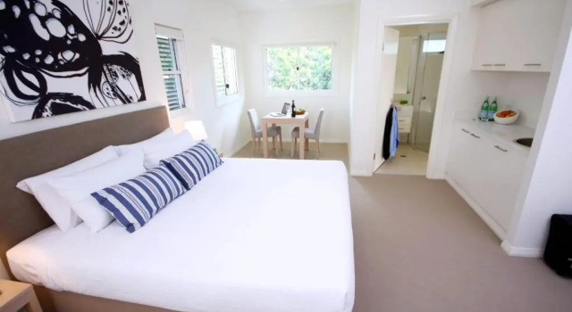 Студия Domain Serviced Apartments