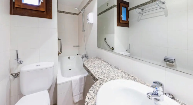 Апартаменты с 2 комнатами с балконом Apartaments Giberga