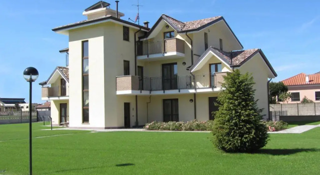 Residenza Aurora, Book Hotel Nerviano Lombardiet