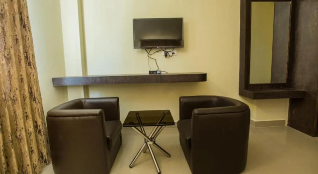 Номер Standard Treebo Trend Daffodil Suites