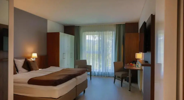 Sporthotel TREFF PUNKT, Забронировать Отель Висбаден земля Гессен