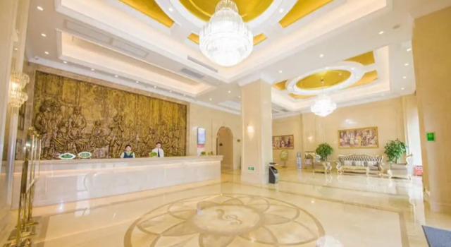 Vienna Hotel Qingyuan Taihe Ancient Cave, Book Hotel Qingyuan Guangdong