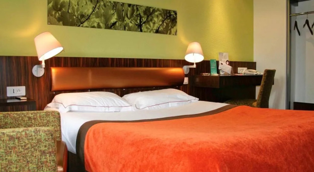 Ibis Arcade Alencon, Prenota Hotel Alencon 
