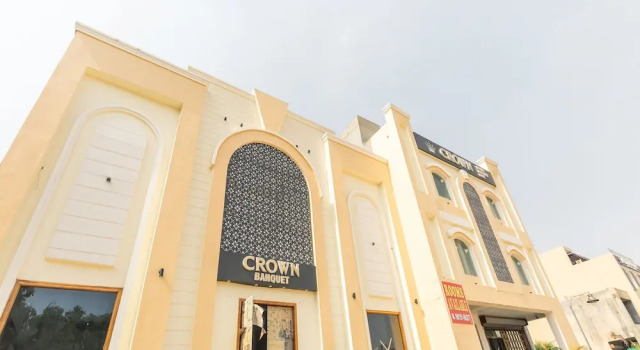 Hotel Crown by OYO Rooms