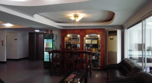 Golden Gate Hotel, Buchen Sie Hotel Hotels in Kandal mit Parkplatz, Parkplätze