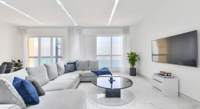 Апартаменты с 2 комнатами рядом с пляжем Beachside Bliss - Luxurious 2BR in JBR