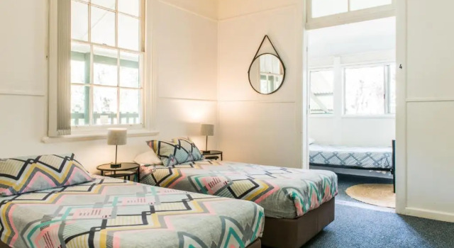 Коттедж с 6 комнатами The Retreat Port Stephens