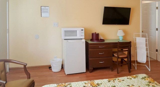 Klassisch Vierer Zimmer Alpine Motel