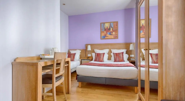 Трёхместный номер Standard Grand Hotel Dore