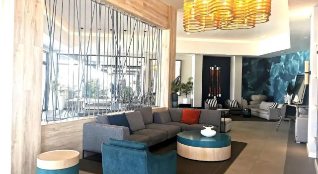 The Blyde Crystal Lagoon - Presidential villa, Забронировать Вилла Отели Tshwane с бассейном, Бассейн