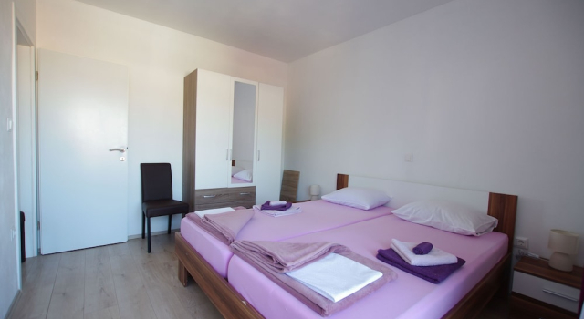 Apartments Branko, Đặt Căn hộ Khách sạn ở Kvarner có chỗ đỗ xe, Bãi đậu xe