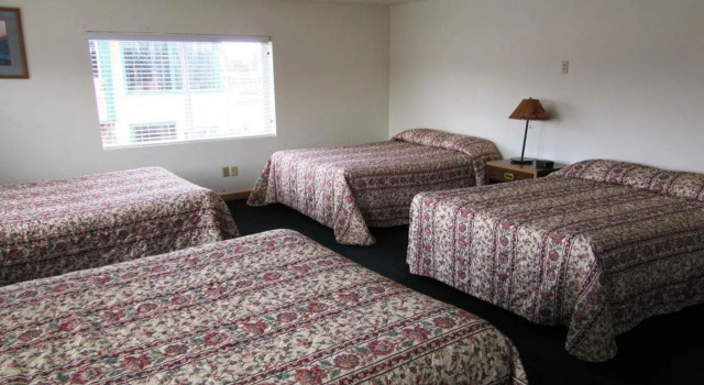Yellowstone Country Inn