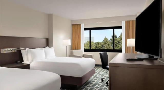 Двухместный номер DoubleTree by Hilton Fort Lee/George Washington Bridge