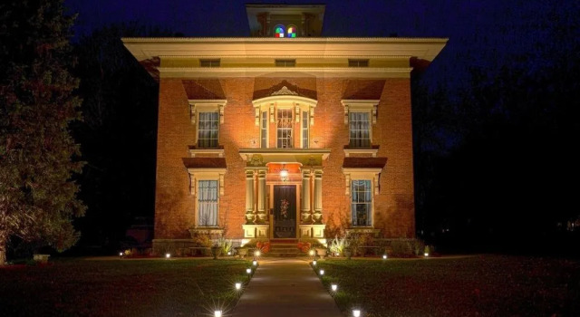 Villa DeWolf