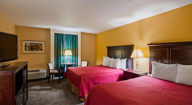Четырёхместный номер Standard Osage Creek Lodge