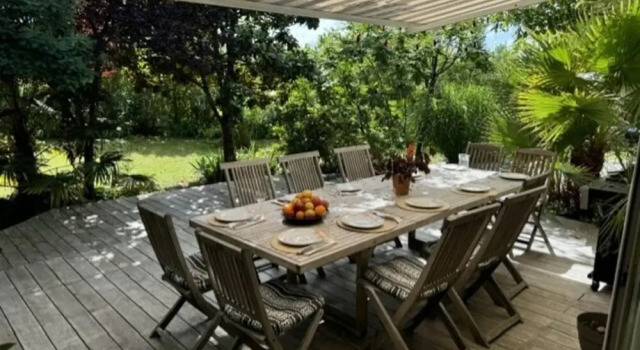 Коттедж Holiday Home With Indoor Pool, Le Porge