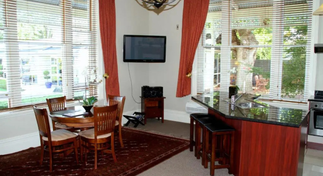 Люкс с 2 комнатами Merivale Manor