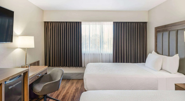 Days Inn by Wyndham Victoria On The Harbour