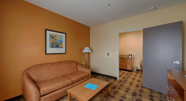 Двухместный люкс c 1 комнатой Best Western Plus Delta Inn & Suites
