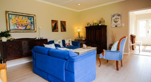Cherry Berry Lodge, Reservar Hotel George Central George