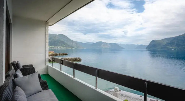 Двухместный номер Deluxe с балконом и с видом на море Leikanger Fjordhotel - Unike Hoteller