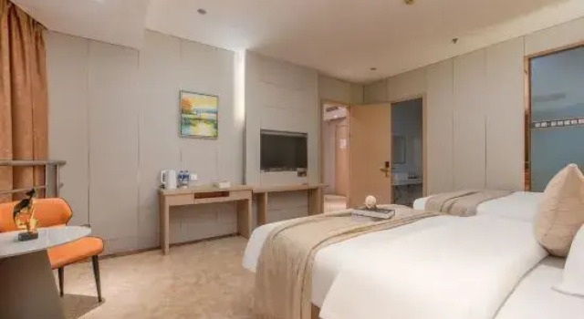 Люкс Luxury Naitu Yatelan Light Stay Hotel (Foshan Weichuanghui Plaza)