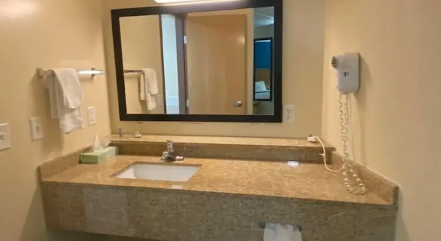 Двухместный номер Standard American Inn and Suites