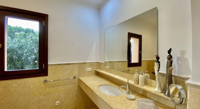 Вилла Luxury Sotogrande White House Villa