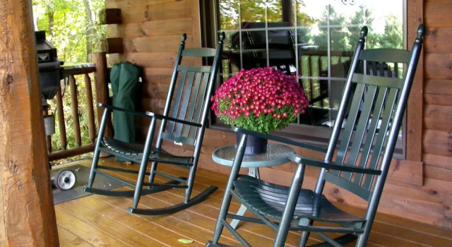 Cricket Hill Lodge & Cabins