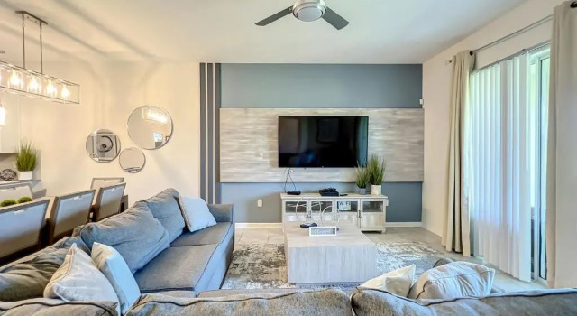 Апартаменты Stunning 2BR Condo in Four Corners with Game Room and free resort amenities