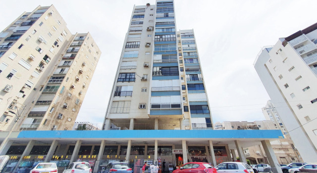 Apartment Musk, 3BR, Bat Yam, Masaryk St, #B5, Prenota Appartamento Bat Yam Tel Aviv Distretto