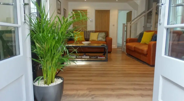 Апартаменты Superior Spacious Apartment in Winchester
