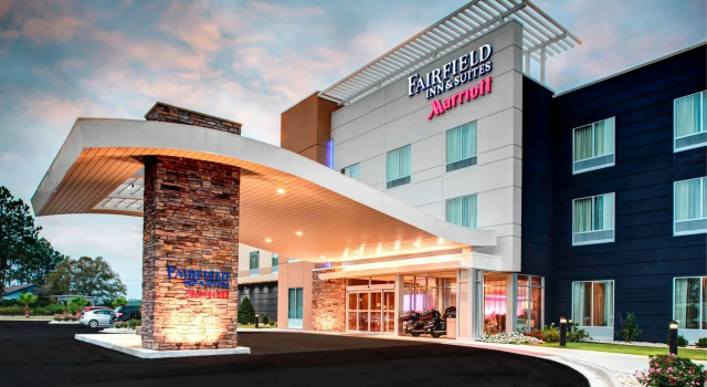 Fairfield Inn & Suites by Marriott Douglas, Boek Hotel Hotels in Georgia met parkeren, Parkeren