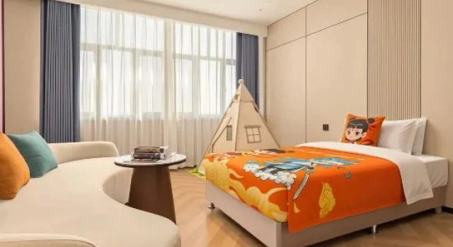 Четырёхместный люкс Hongfeng Hotel
