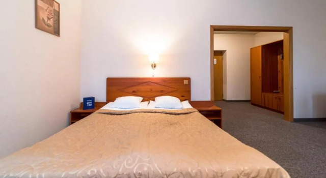 Kolonna Hotel Brigita