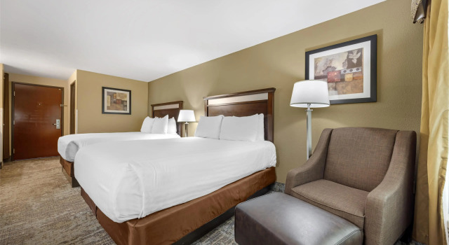 Четырёхместный номер Standard Best Western Plus Prairie Inn