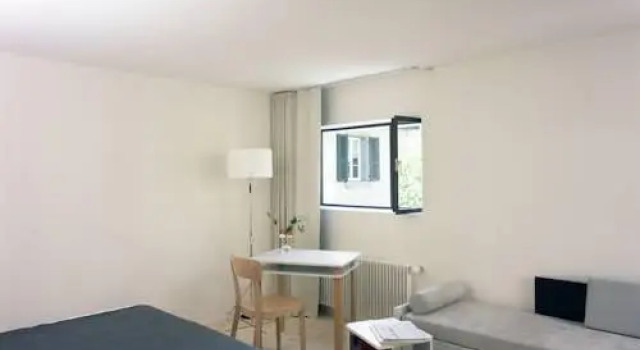 Casita: Your Home in Bern, Забронировать Гостевой дом Langgasse-Felsenau Берн, рядом с Бернская университетская больница Инзельшпиталь