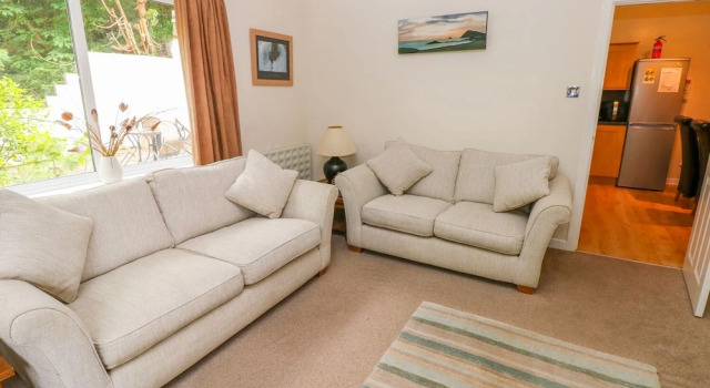 1 Glenvale