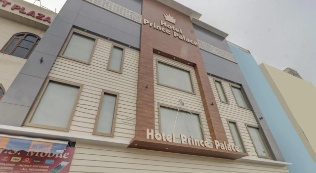 OYO 77454 Hotel Prince Palace, Réserver Hôtel Patiala Pendjab