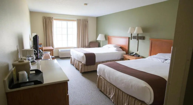 Четырёхместный номер Standard Country Inn Walker
