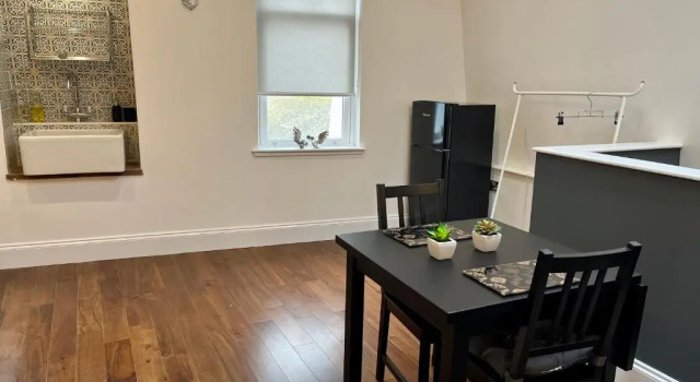 The Bards Loft, Large Studio Apartment
