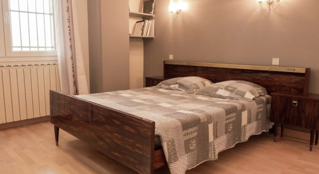 Attractive Villa in Roquemaure With Swimming Pool, Забронировать Вилла Виллы Овернь-Рона-Альпы, Вилла