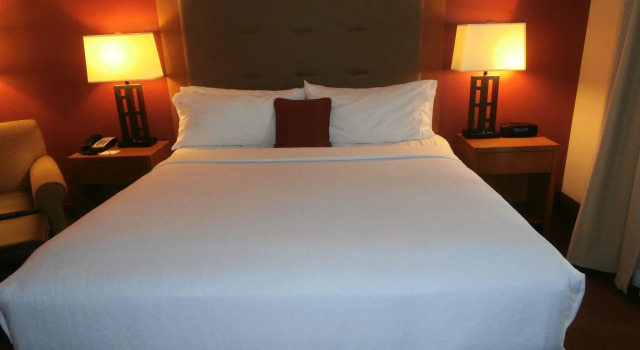 Номер Standard Holiday Inn & Suites Oakland - Airport by IHG