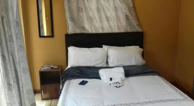 Let Us Accomodation (Adults Only)